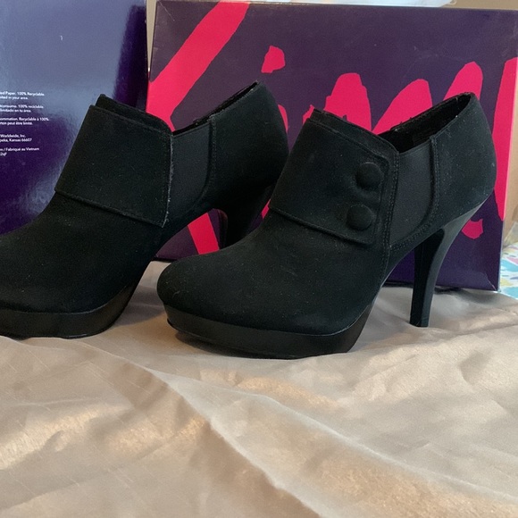 Fioni size 10 heels - Picture 4 of 4